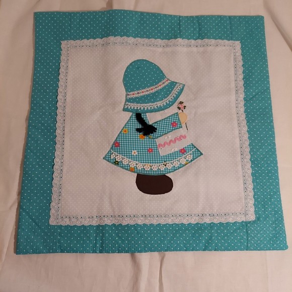 Set Of 2 Sunbonnet Sue Sam Pillow Covers Green White Pink Orange Brown 17 x 17 - Picture 2 of 16